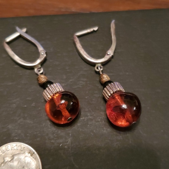 VINTAGE S.S. BALTIC AMBER EARRINGS - Picture 5 of 6